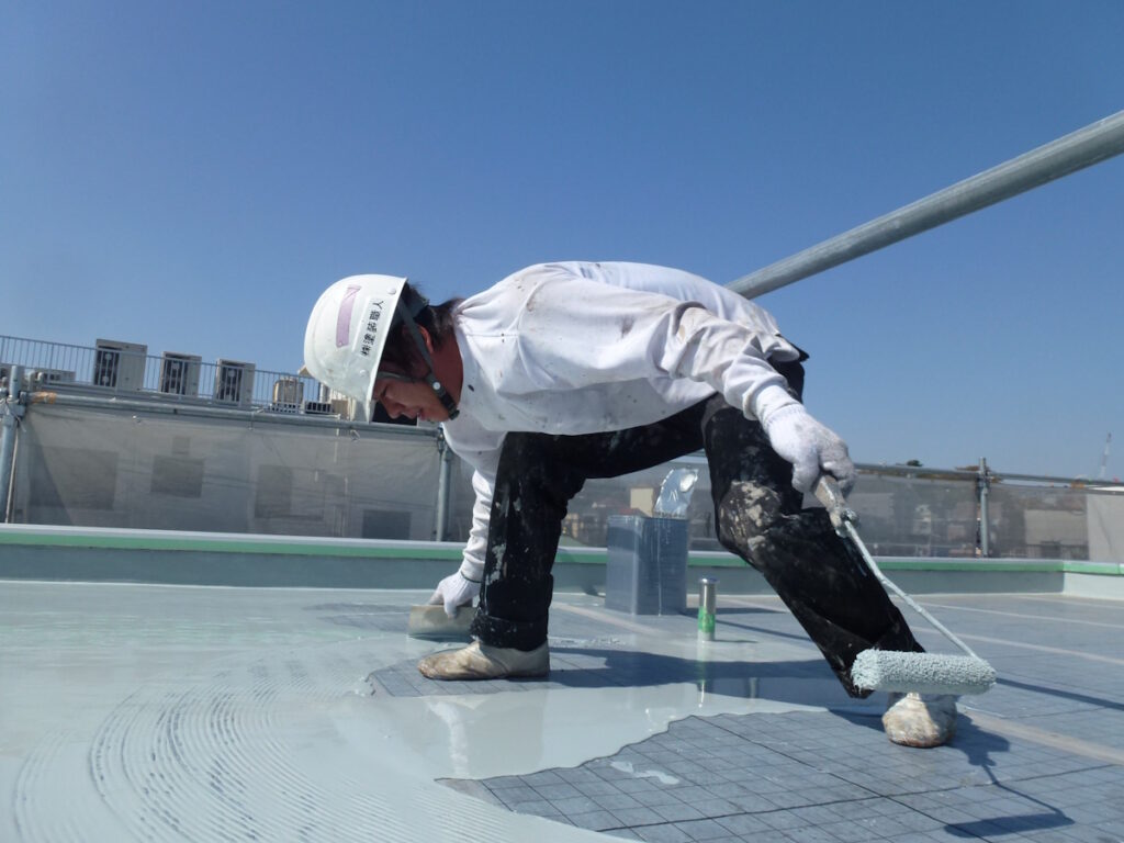 2014年4月15日 神奈川区:平場ウレタン防水1層目2