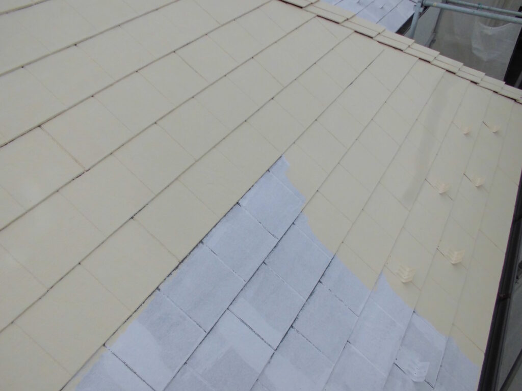 茅ヶ崎市矢畑:屋根中塗り2回目