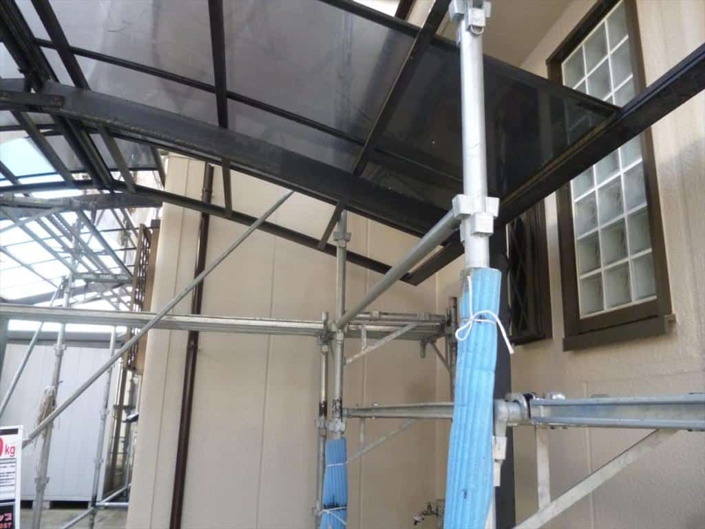 カーポートと足場