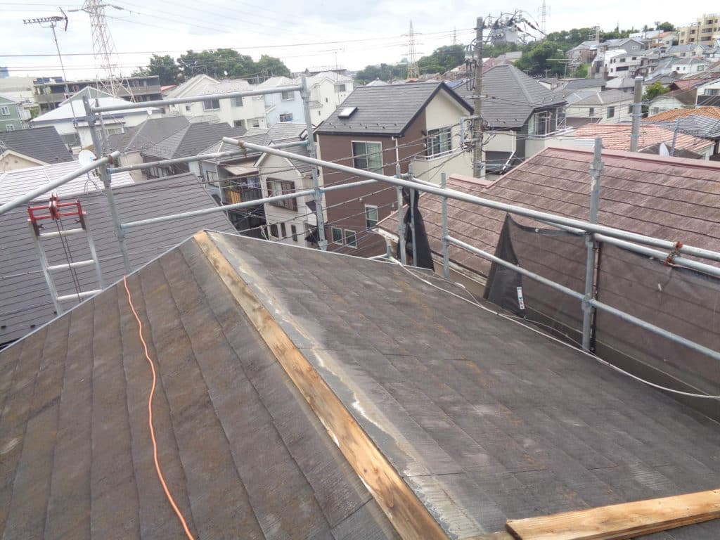 棟板金を一旦外す