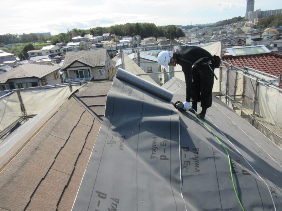数軒先の家の屋根までの劣化確認は難しい