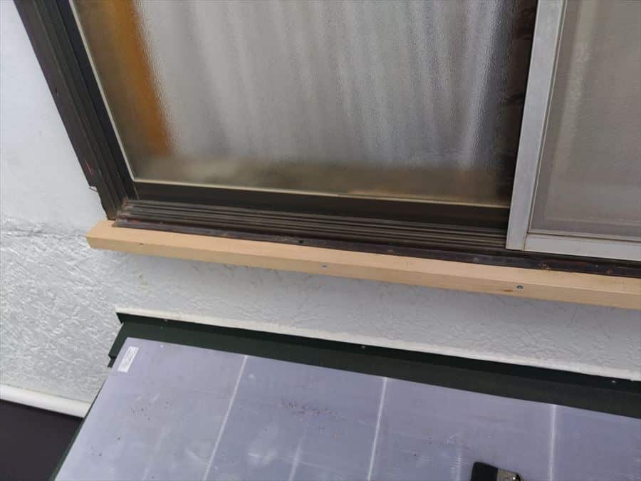 窓木部　新規木材取り付け