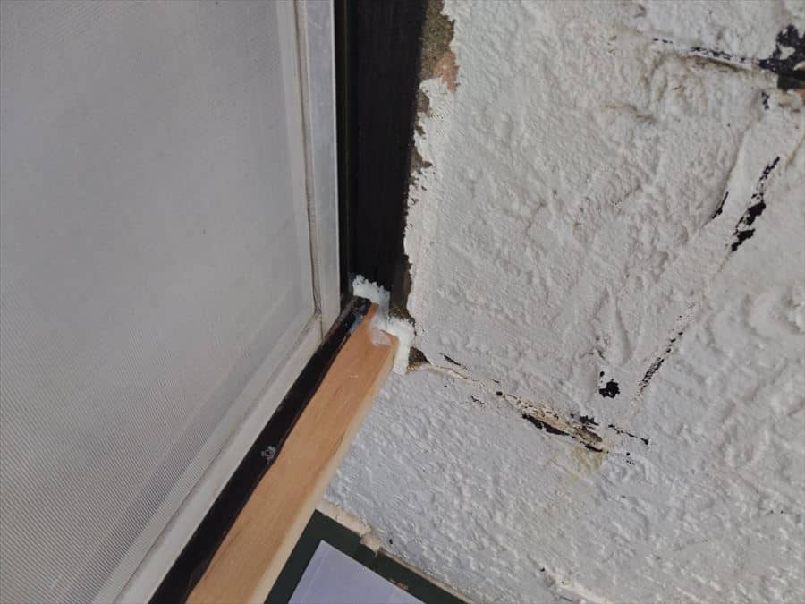 窓木部　新規木材取り付け