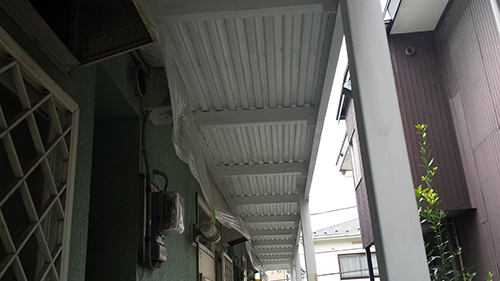 2013年9月10日　保土ヶ谷区峰岡町での鉄部塗装:中塗りまで終了