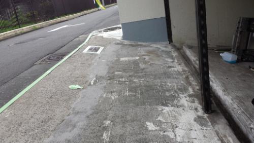 2013年7月30日　川崎市中原区ほしば邸：駐車場前下地補修