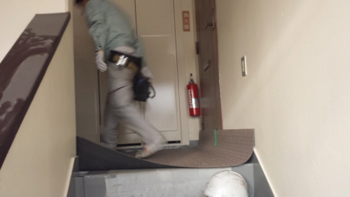 2014-01-30 港北区ホルツハイム：シート広げた