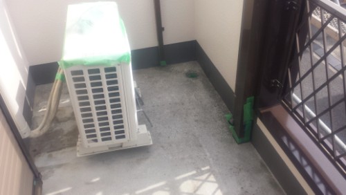 2014年3月29日　瀬谷区二ツ橋町：ウレタン防水施工前