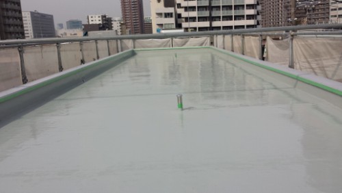 2014年4月16日　神奈川区：屋上ウレタン防水2層目