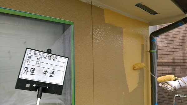 外壁　中塗り（２階）