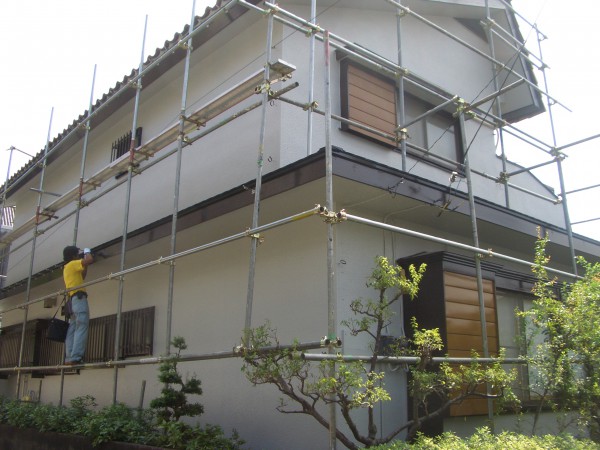 単管のブラケット足場。