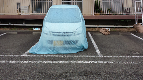 2013年8月26日　横浜市保土ヶ谷区にて鉄部塗装：車養生