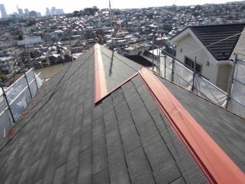 2014年1月14日　神奈川区白幡向町：屋根鉄部サビ止め塗布後