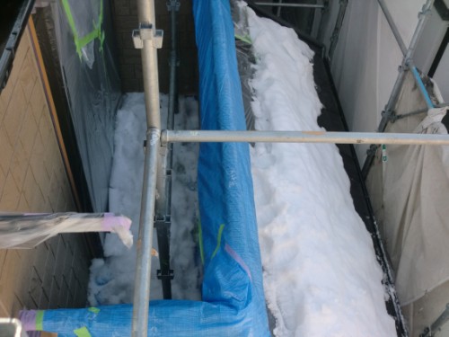 2014年2月17日　戸塚区南舞岡：ベランダの積雪　