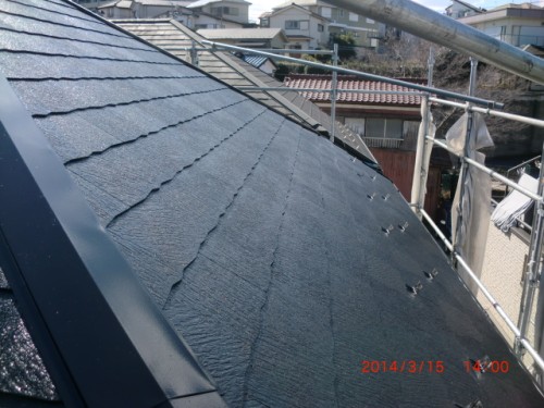 2014年3月15日　川崎市宮前区：屋根中塗り後