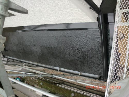 2014年3月19日　川崎市宮前区：下屋根上塗り完了