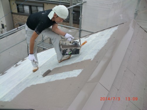 横浜市戸塚区：屋根中塗り中