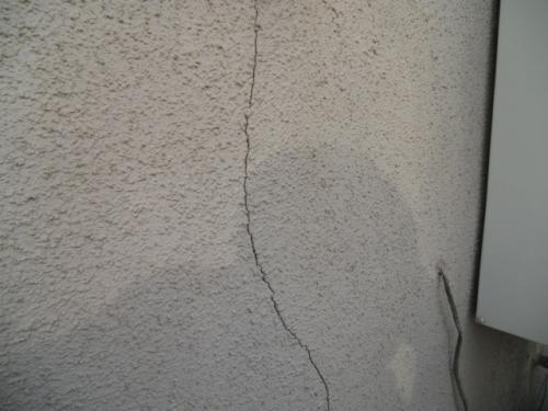 2014年2月1日　港北区新吉田東：クラック処理１