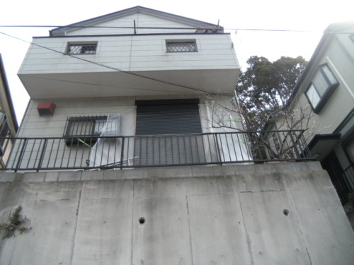 2014年3月6日　三浦市向ヶ崎町：シャッター上塗り完了