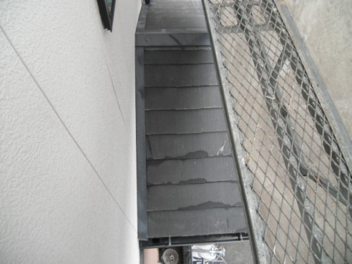 2014年3月18日　旭区鶴ヶ峰本町：洗浄後の下屋根