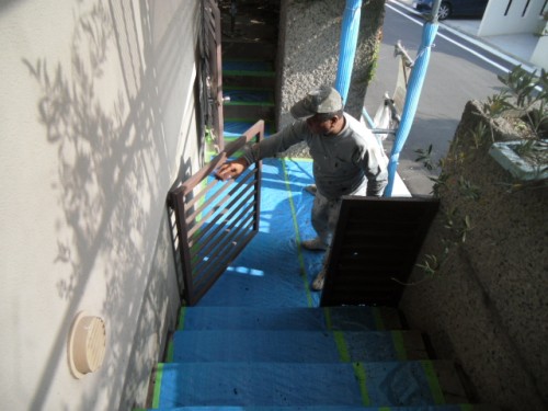 横浜市磯子区：門扉のケレン