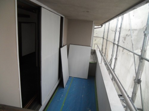 横浜市磯子区：木部下塗り