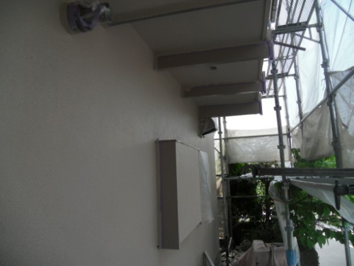 横浜市磯子区：外壁中塗り後