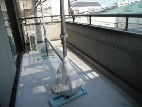横浜市保土ヶ谷区：洗浄後のベランダ