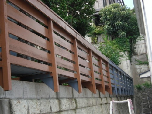 横浜市磯子区：フェンス上塗り