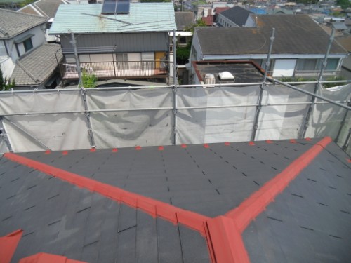 横浜市金沢区：屋根鉄部サビ止め