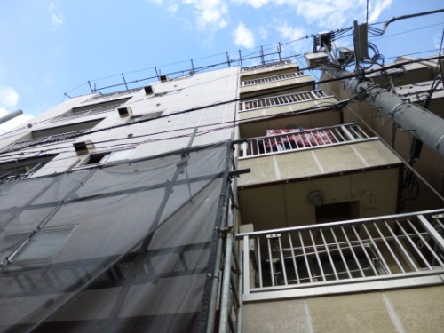 川崎市川崎区：施工前のベランダ