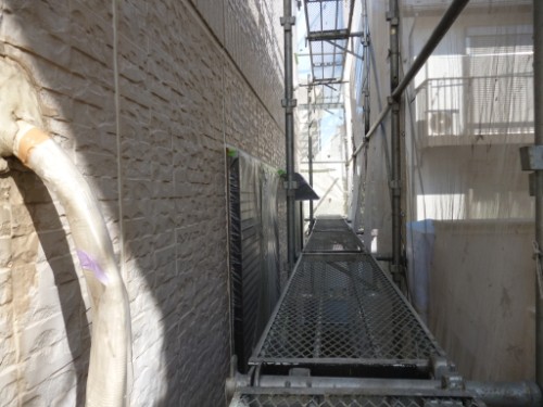横浜市瀬谷区：窓庇養生後