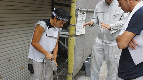 2013年7月3日　川崎市中原区にて外壁塗装・メーカー説明