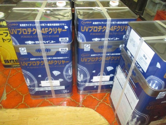 UVプロテクト4Fクリヤーの塗料缶