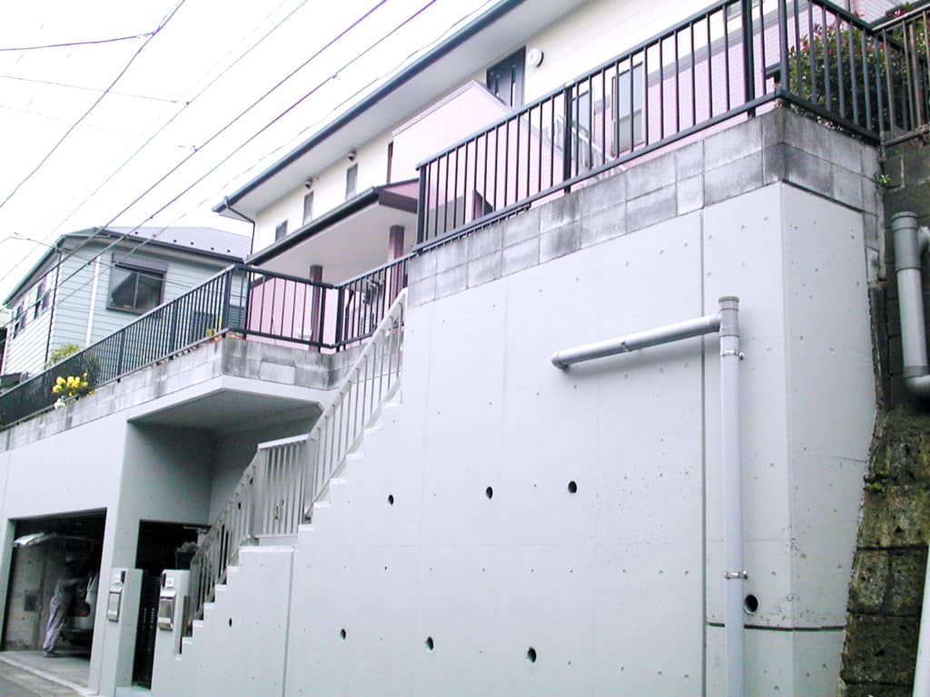 外壁塗装の塗装職人施工事例