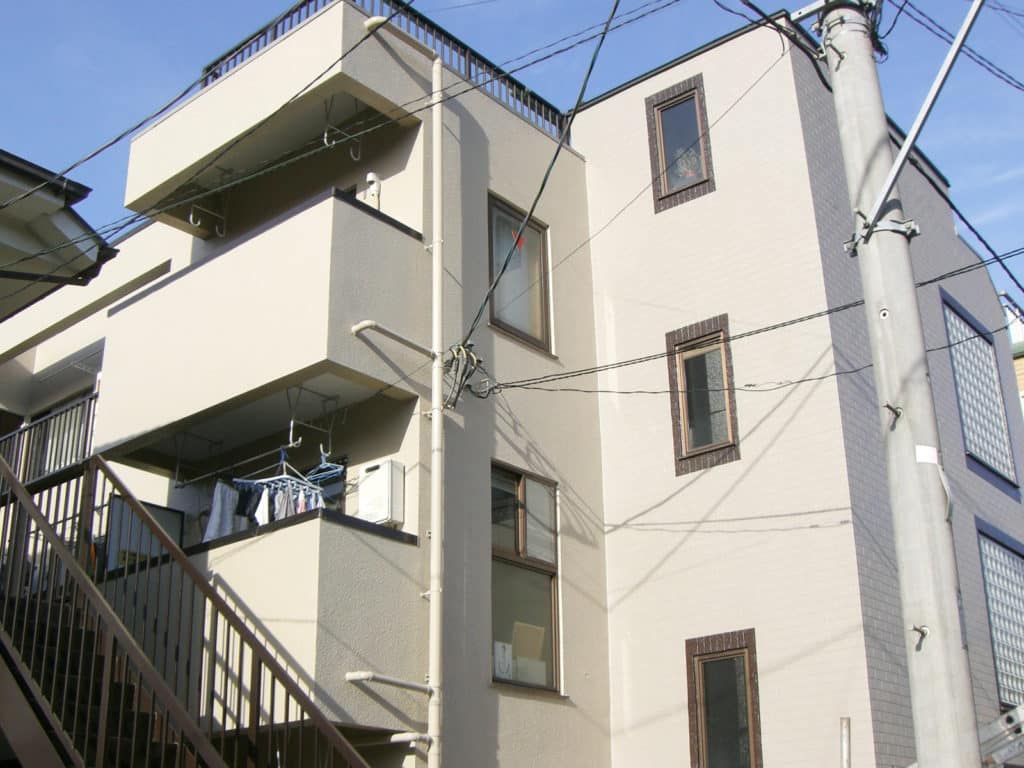 外壁塗装の塗装職人施工事例