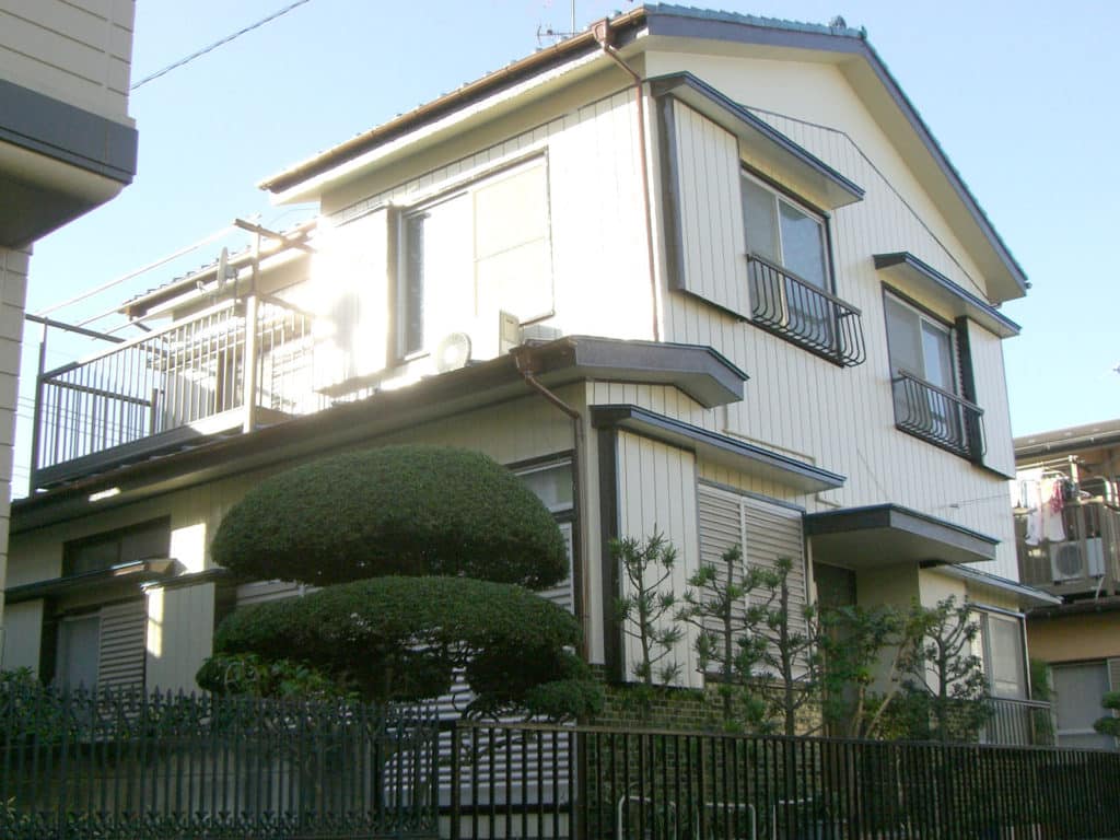 外壁塗装の塗装職人施工事例
