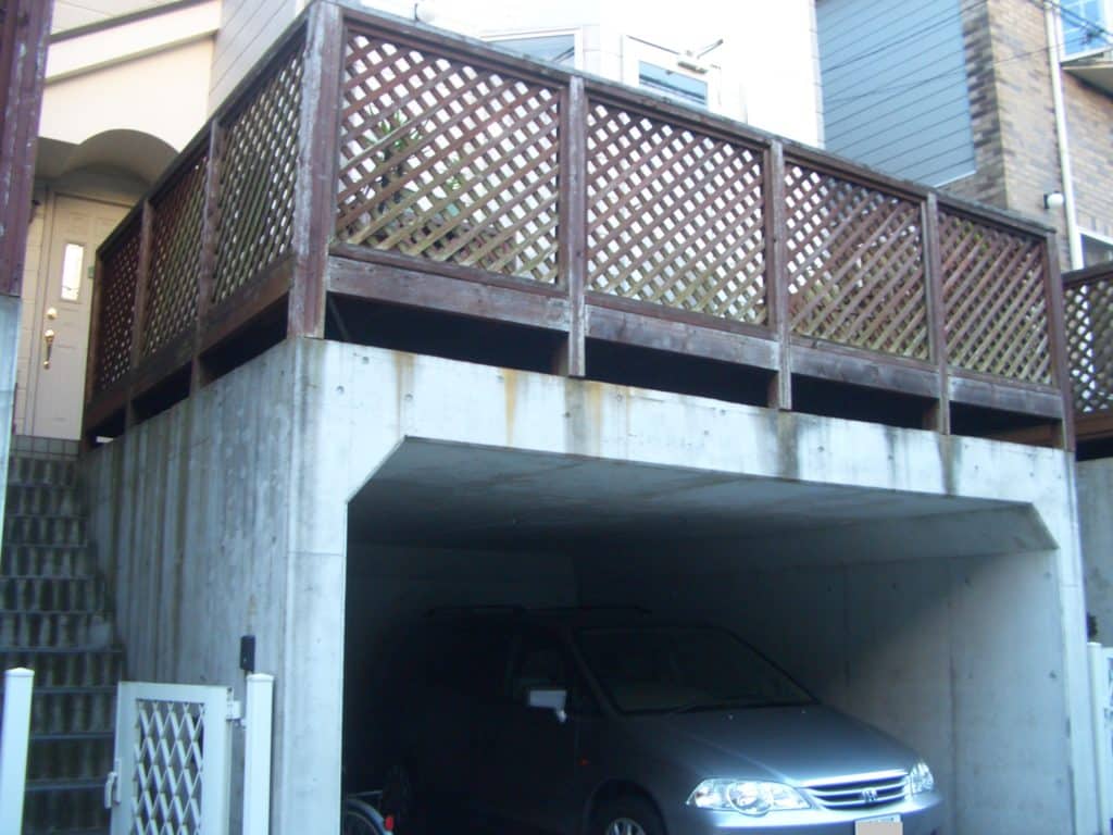 車庫コンクリートの汚れ