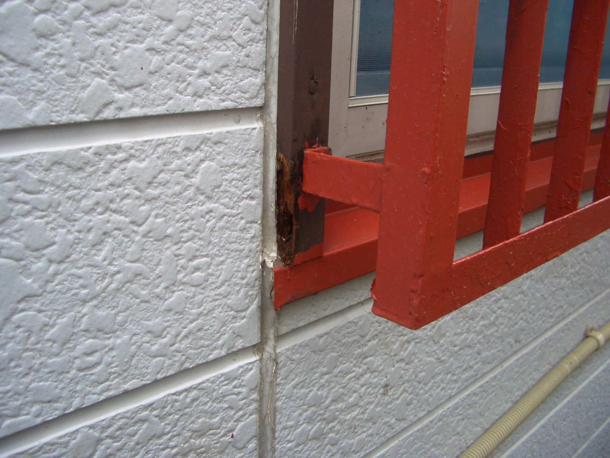 窓フェンス錆止め